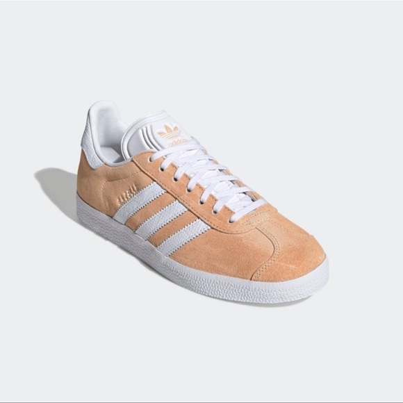 Orange Adidas gazelles, new without box - Picture 1 of 2